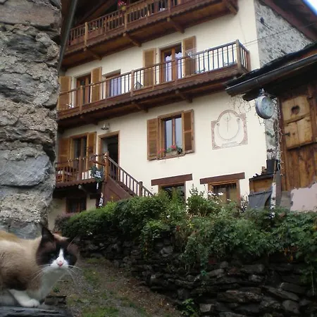 Bed & Breakfast Chalet Bois D'antan
