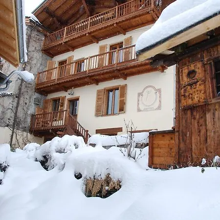 Bed & Breakfast Chalet Bois D'antan *