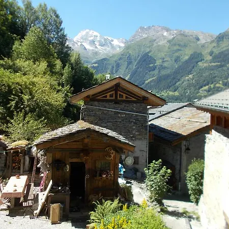 Bed & Breakfast Chalet Bois D'antan *